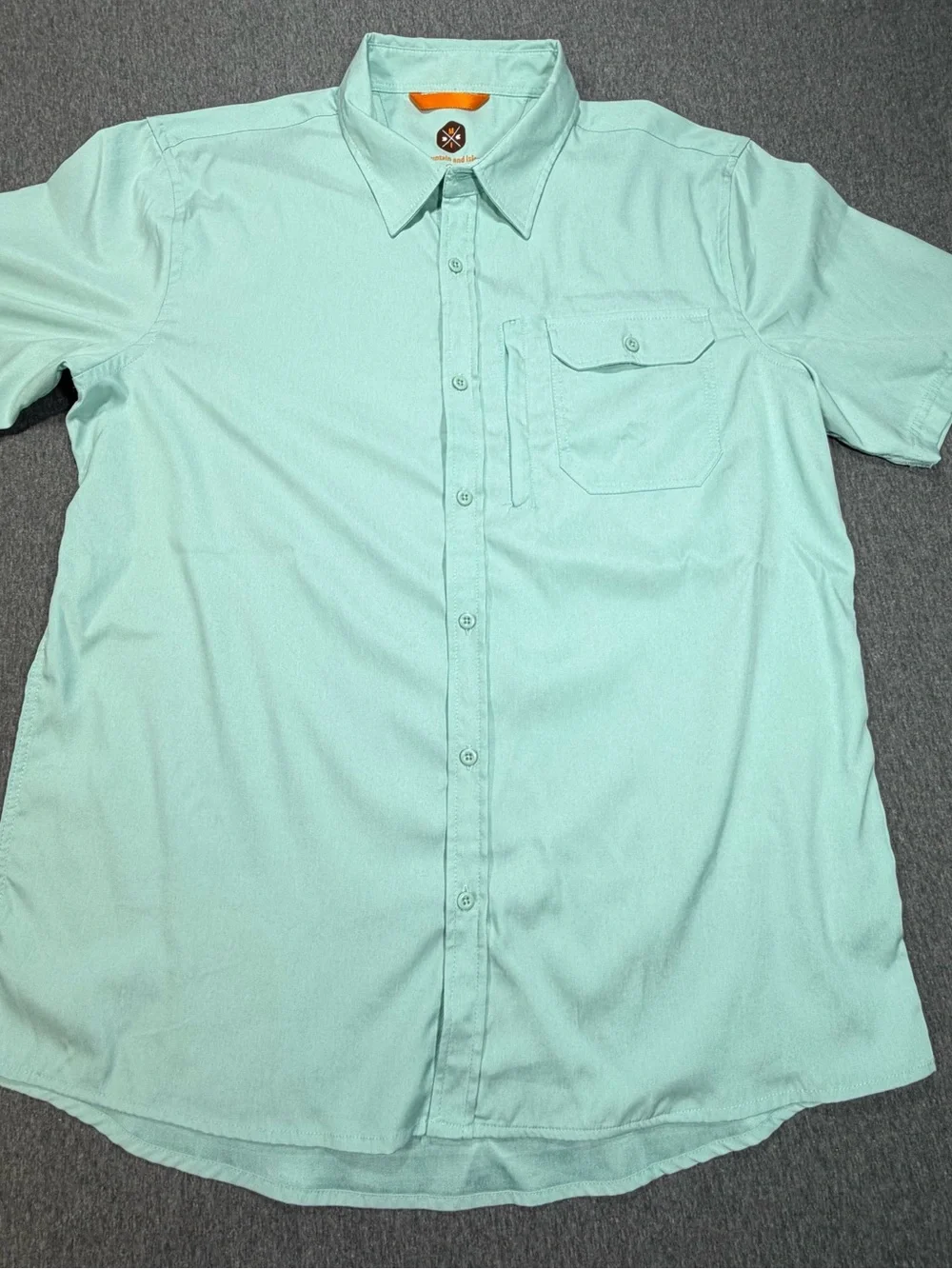 Mountain and Isles Men’s Large Short Sleeve Button Up, Casual Mint Green